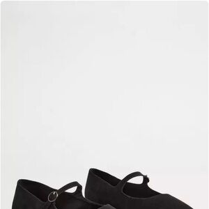 TOR Women's Black Flats